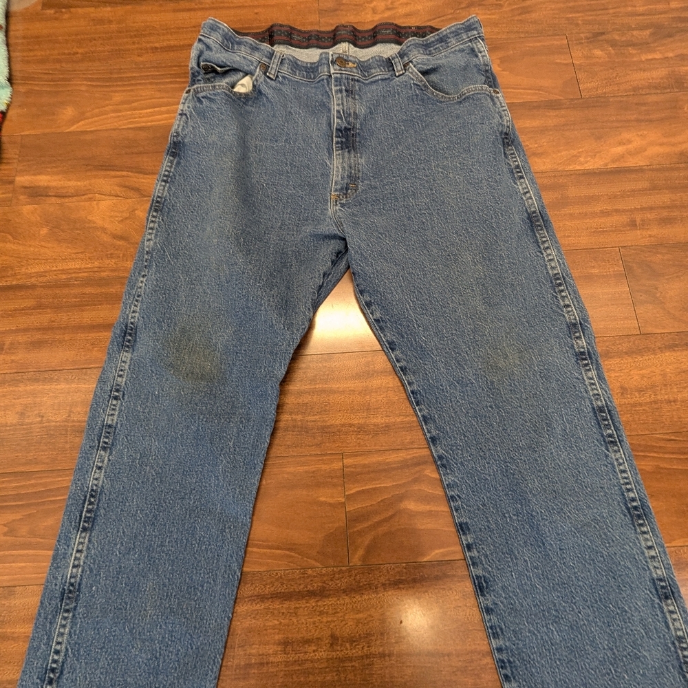 Men's Wrangler Blue Jeans - Picture 3 of 12